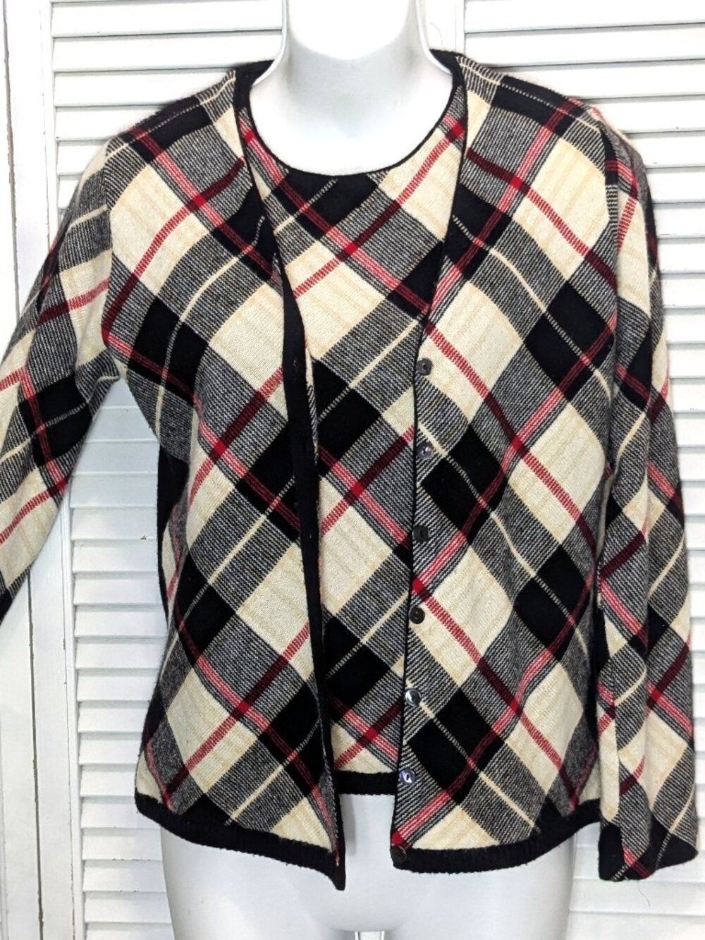 Saks Fifth CASHMERE Tartan Plaid Cardigan Sweater Set Small Preppy Elegant